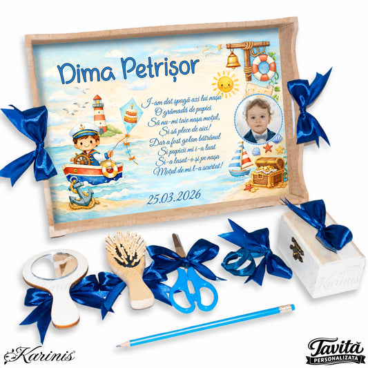 Tavita mot baiat personalizata cu marinar, barca, far, ancora, comoara si fundite albastre